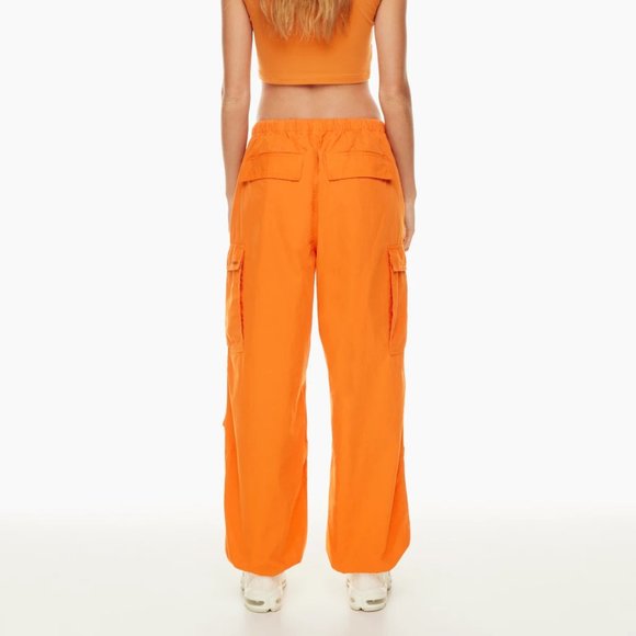ARITZIA -BRAND NEW Tna Squad Pocket Parachute Pant  —  Sunstone Orange - Large - Picture 3 of 7